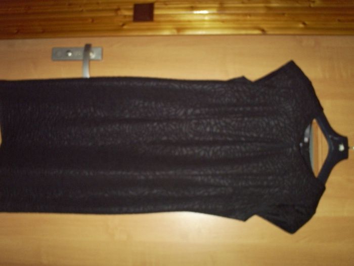 sukienka czarna w róże