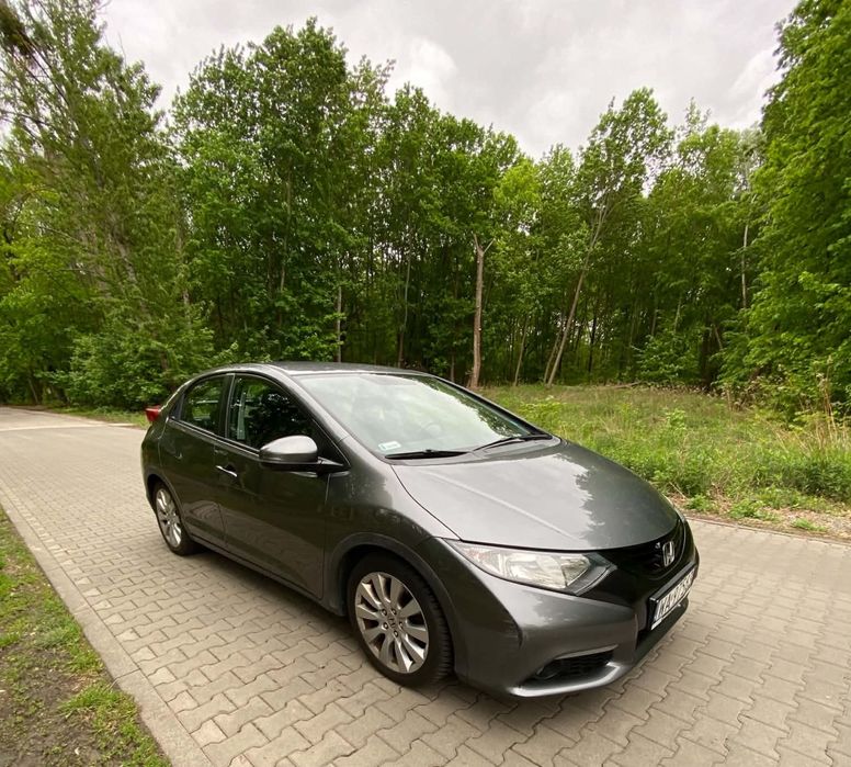 Honda Civic rok 2013 silnik 1.8 benzyna Automat