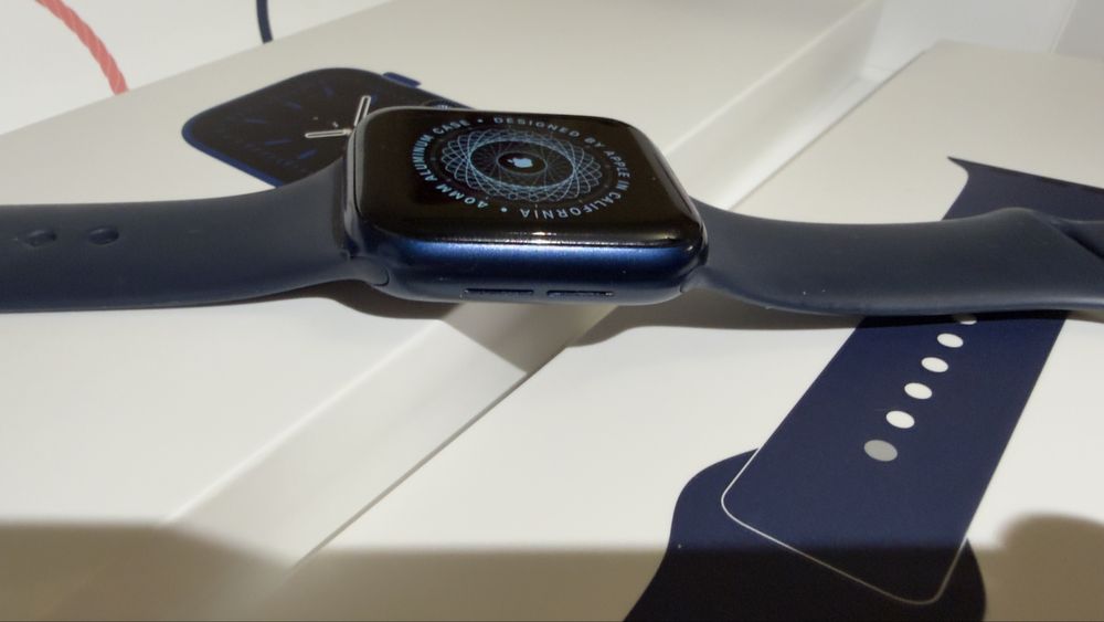 Продам Apple Watch 6 40 mm