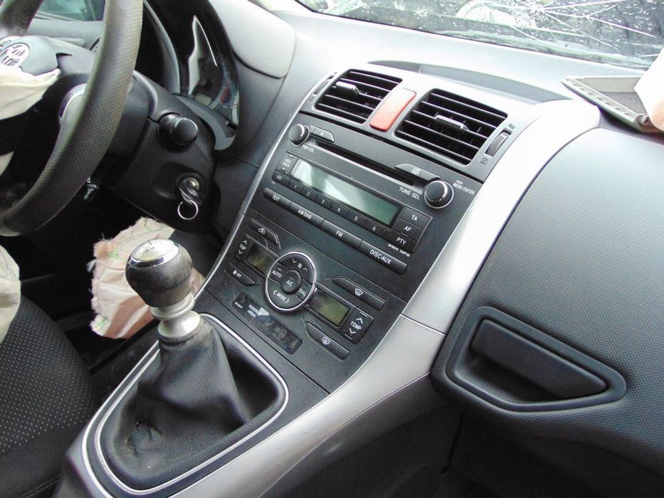 RADIO CD FABRYCZNE TOYOTA AURIS I LIFT 1H2 HB