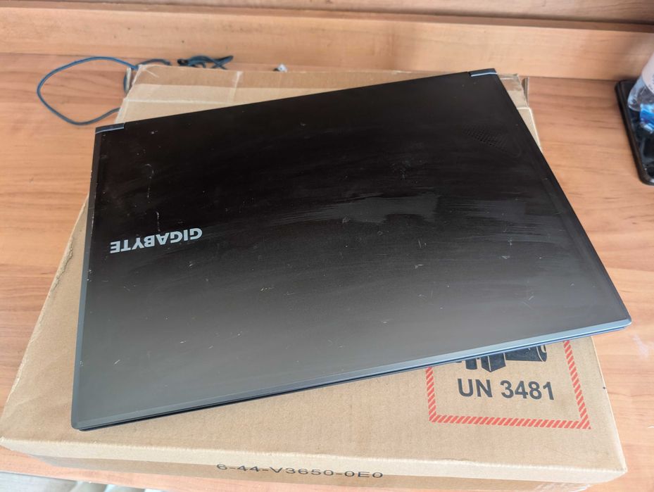 Ноутбук Gigabyte  g6x 9kg-43ee854sd