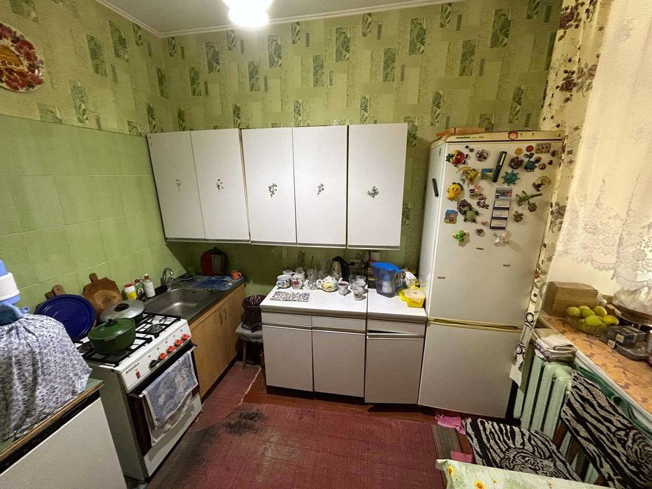 3 к.кв. 2/2 эт. 60 м.кв. Район муздрам театр - улица Даля