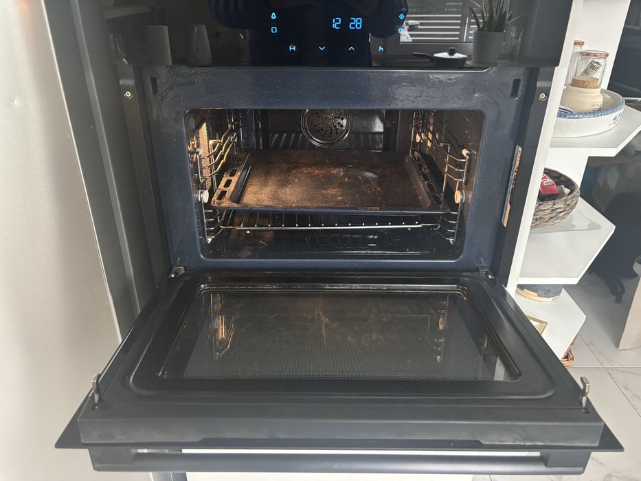 Piekarnik z funkcją mikrofali Samsung