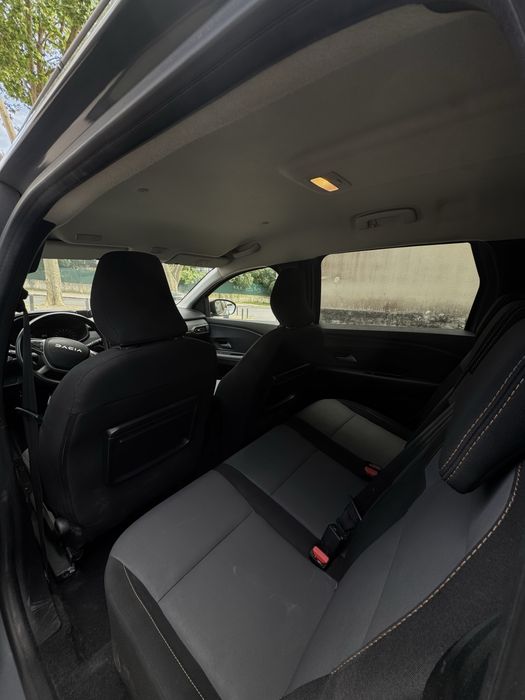 Aluguer carro 7 lugares - RENT CAR