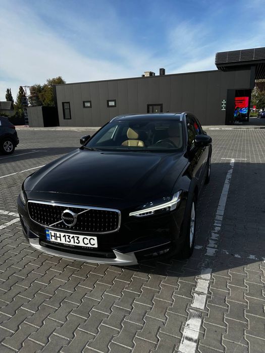 Volvo V90 Cross country