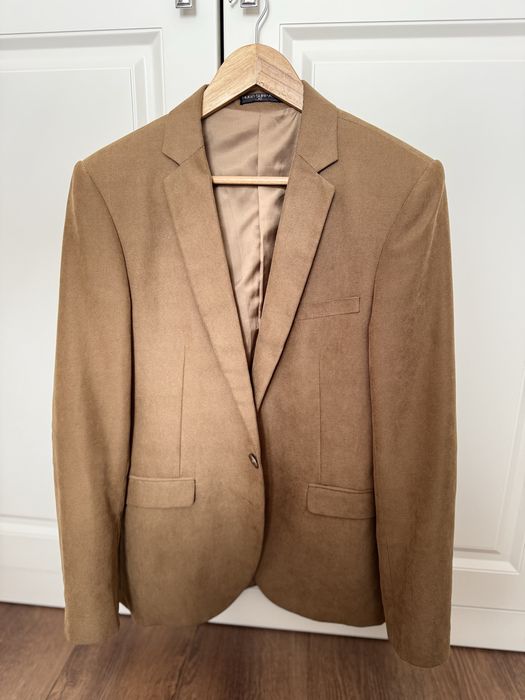 Приталений піджак