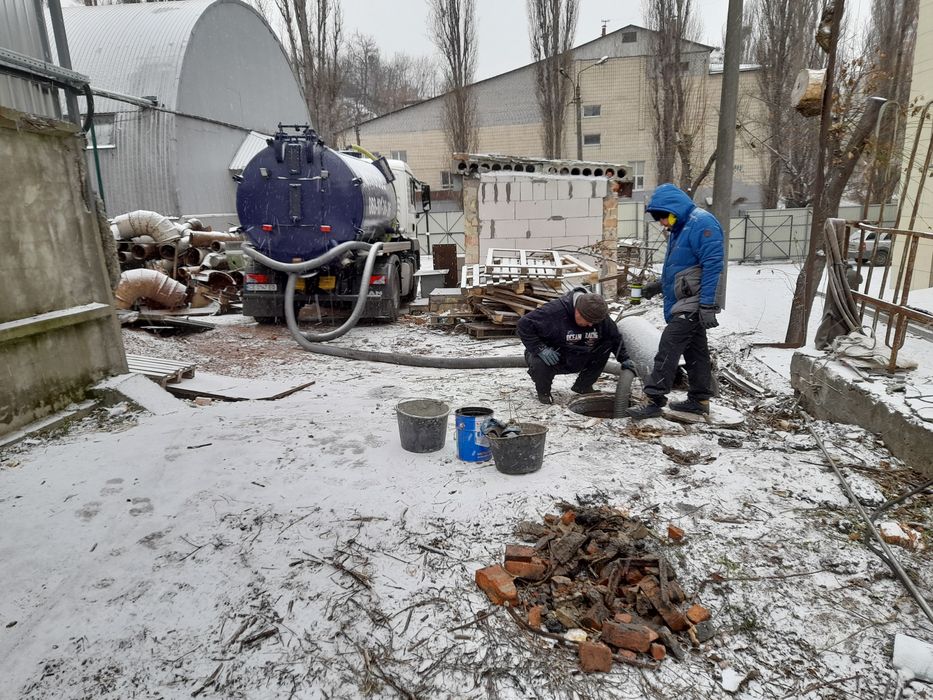 Очистка ям от ила гидродинамическим способом