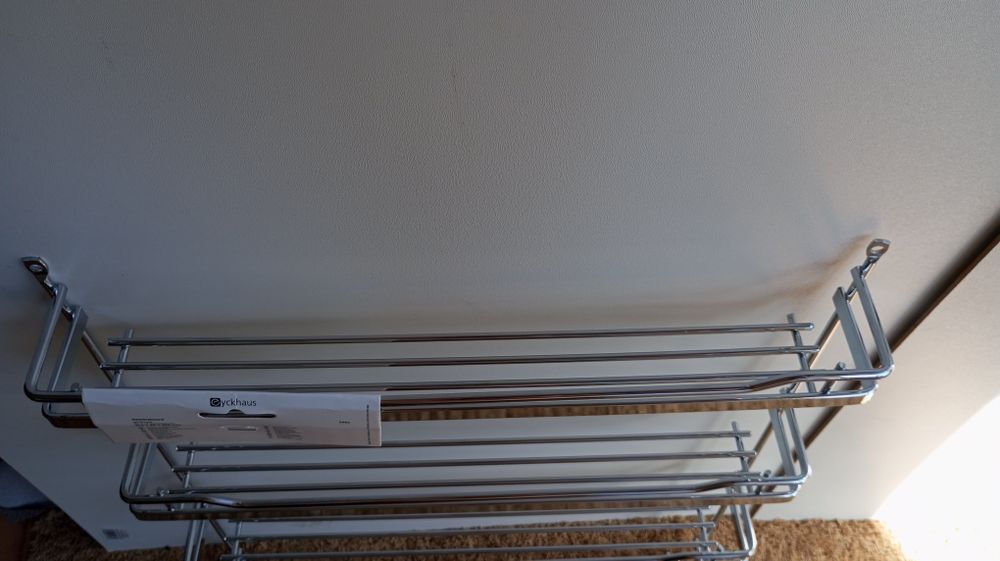 Regał na przybory kuchenne