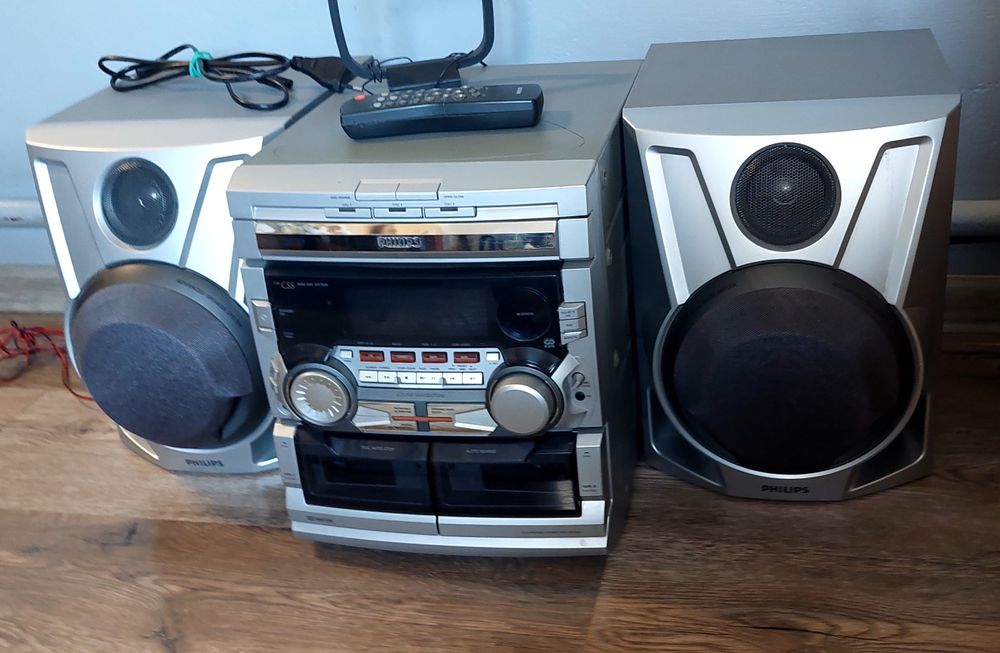 Wieża Philips- fw- c55 mini Hifi system + dwa głośniki