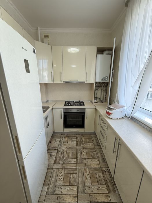 Продам 2 комнатную квартиру 70м2, ЖК Оливия