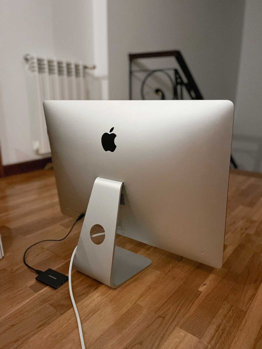 iMac 27" Retina 5K | 4.0 GHz Intel Core i7 | 32GB RAM | 512GB SSD