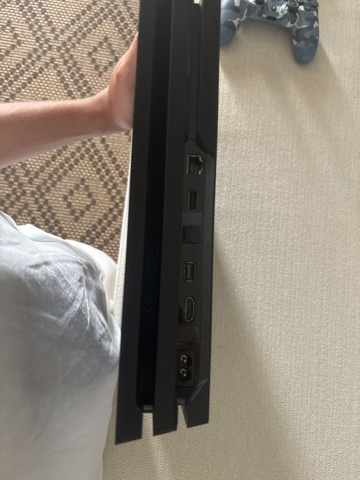 Ps4 Pro com 10 jogos