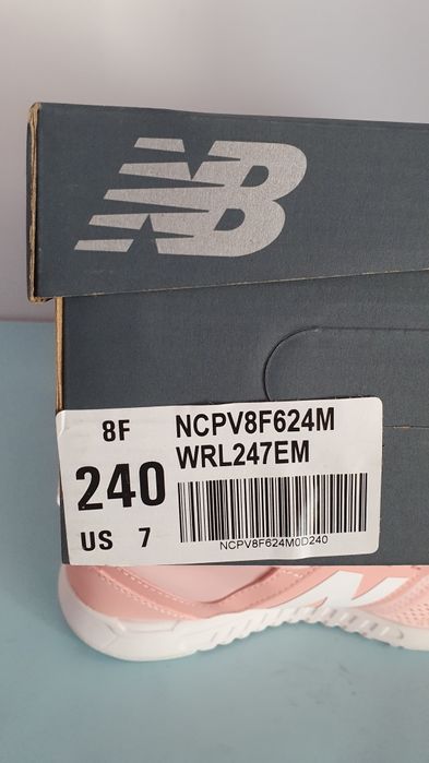 Buty damskie sportowe New Balance rozmiar 37.5 / wkładka 24 cm