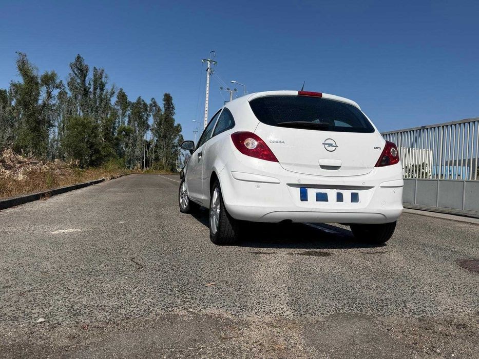 Opel corsa comercial