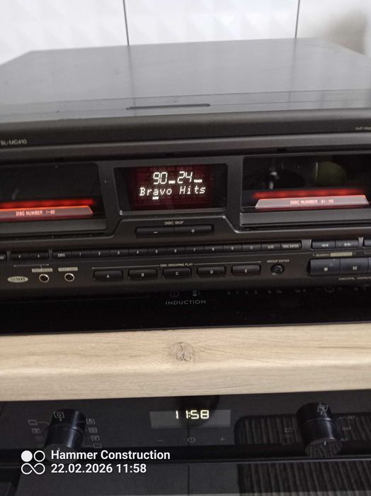 Sprzedam super zmieniarkę Technics sl-mc 410 z pilotem i cd textem