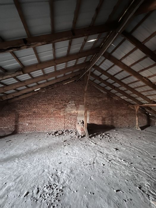 Продаж Мансарди.