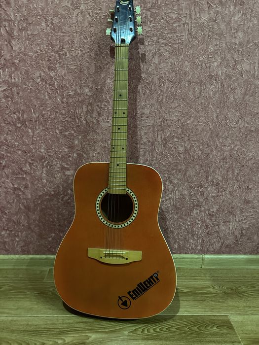 Гітара акустична бренду “trembita”