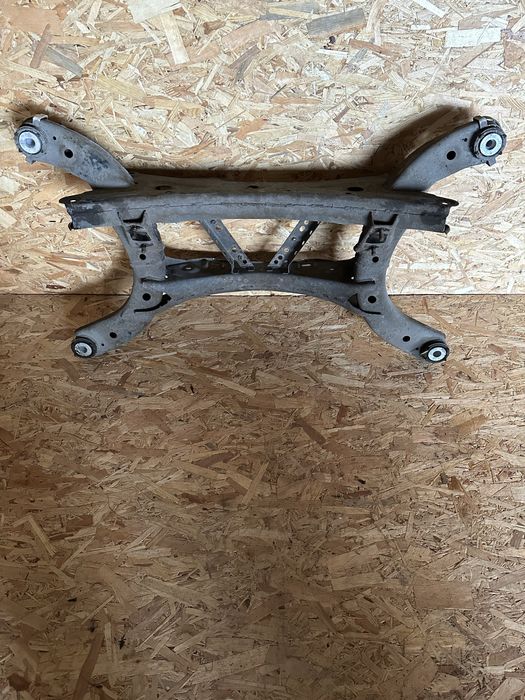 Підрамник мазда Mazda 6 Gj