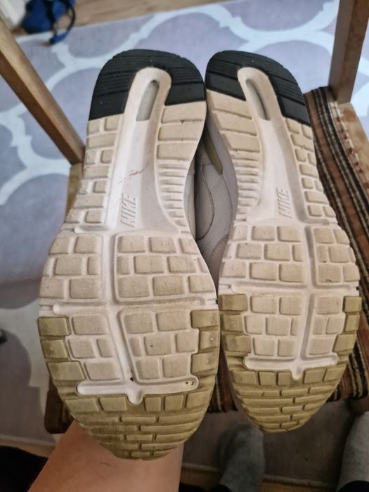 Sneakersy Nike Archiwe r 42.5