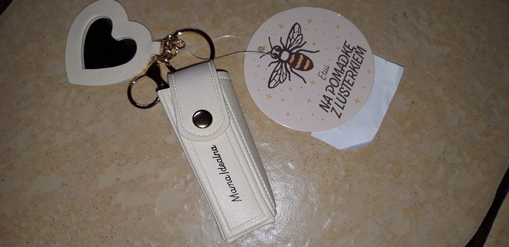 Etui na pomadkę pszczółki be z lusterkiem Idealna Mama