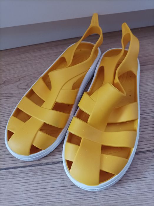 Sandałki gumowe dziewczęce