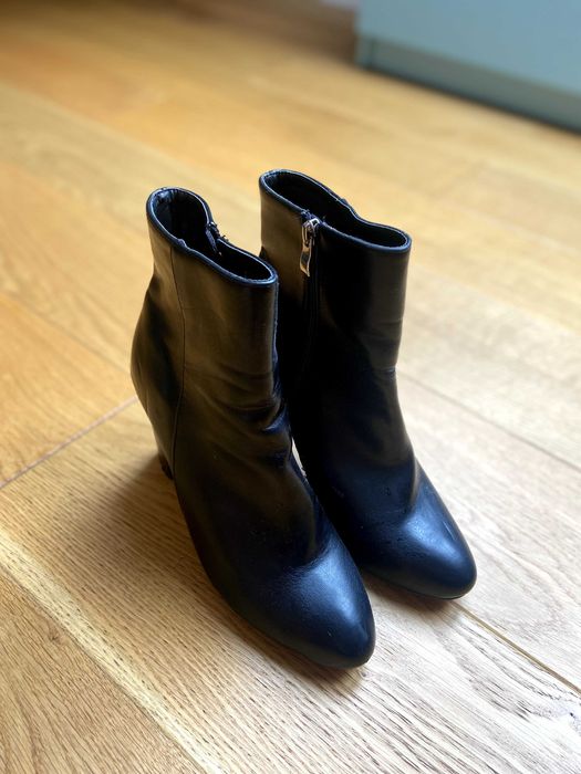 Botki na obcasie, slupku - buty na jesien - czarne