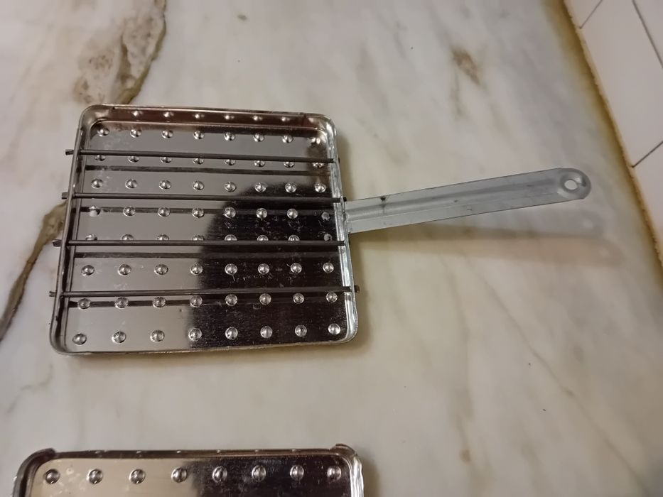 Conjunto de 2 Tostadores Manuais