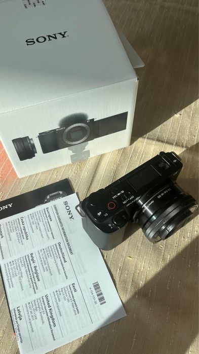 Máquina Sony ZV-E10