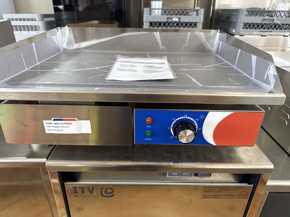 Equipamento de Hotelaria Grelhadores eletricos / Pranchas Grill