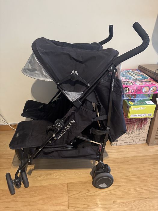 Carrinho passeio gemeos  MACLAREN twin techno