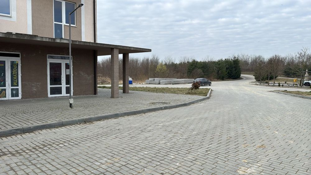 Продаж приміщ. 58 м.кв. Ременів (14 км від Львова) - View 4