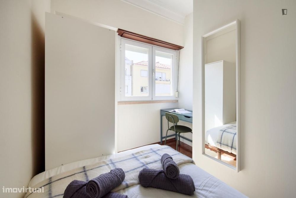 Quarto - localizado em Alvalade Lisbon