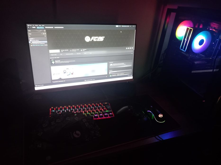 Pc gaming torre e ecrã gaming