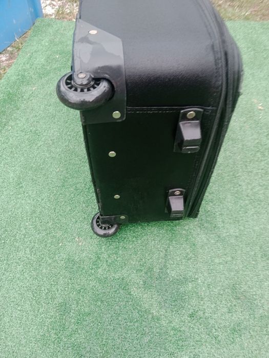 Walizka podróżna 64x44x23