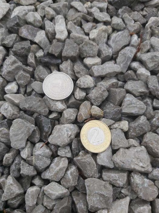3-ośką i patelnią dostawa  okolice Kielc - Kruszywo drogowe Grys żwir