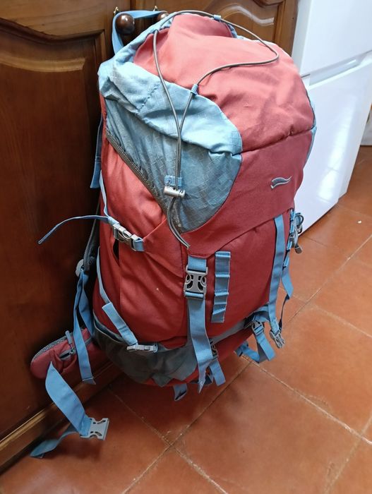 Vendo mochila de campismo