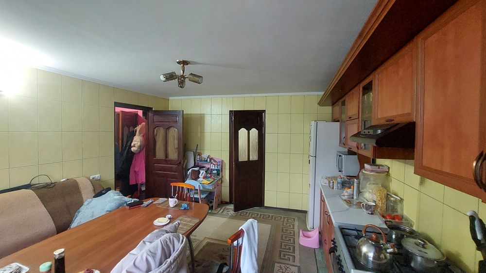 Продам будинок. Вул.Грушевського,70.