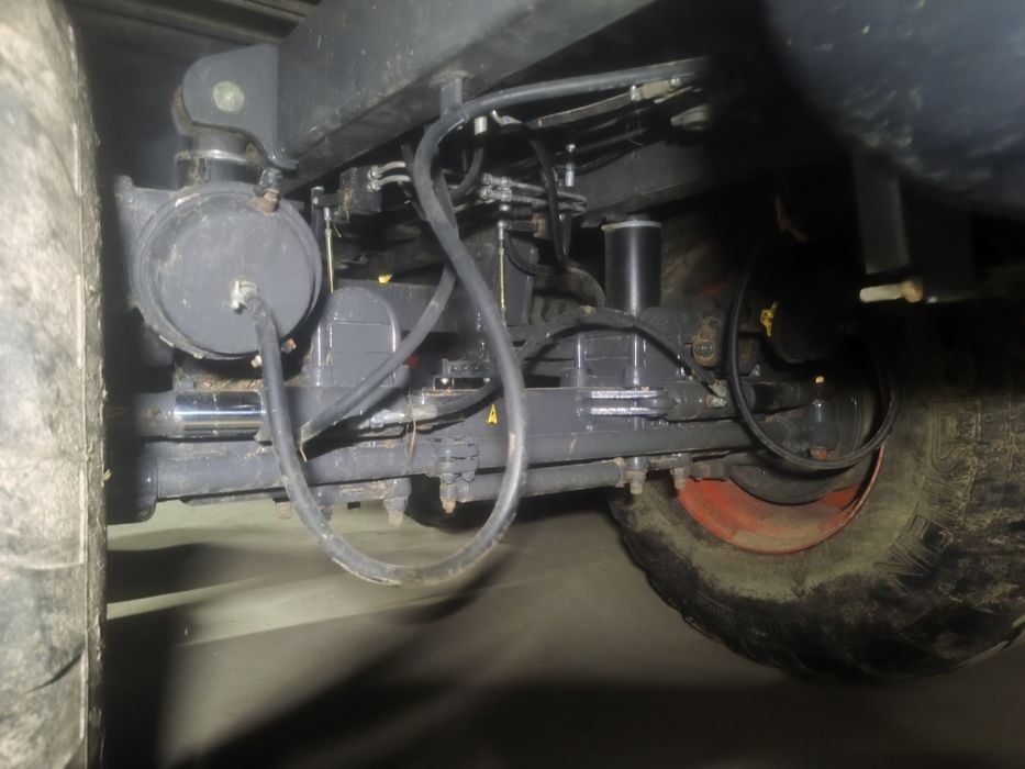 Przyczepa samozbierająca Claas cargos 9500 walkix3