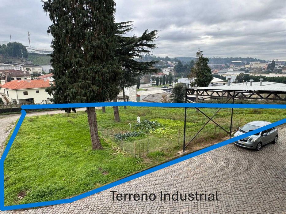 Terreno para Construção — Santo Tirso  5.700 m²