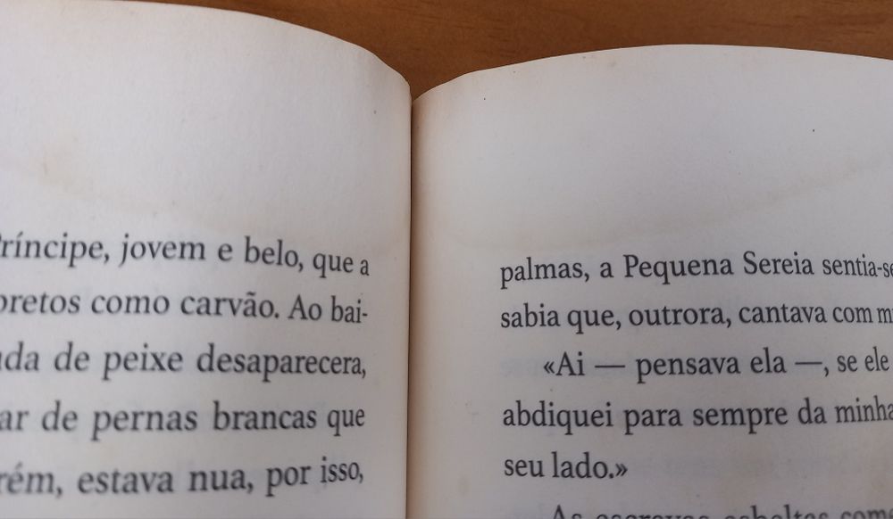 Livro "Contos Maravilhosos"
