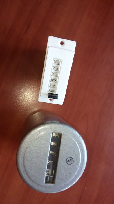 счетчик моточасов белый