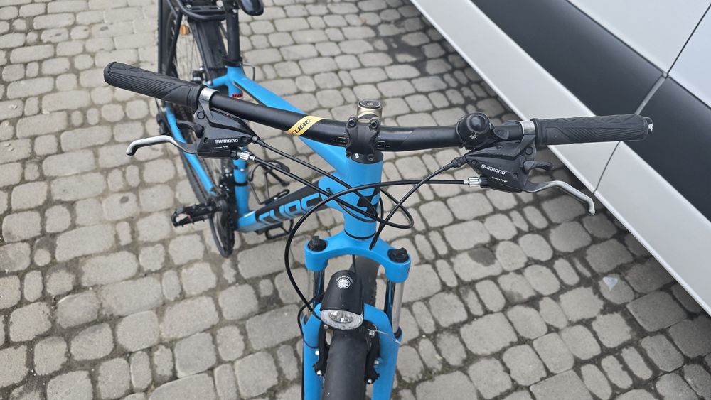 Продам велосипед cube