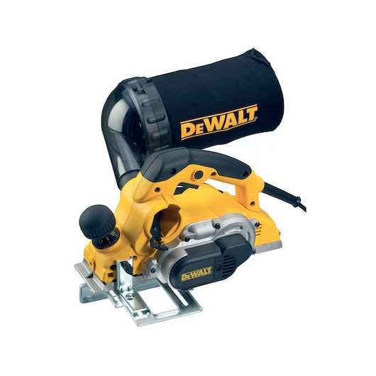 Strug Elektryczny D26500 DeWalt 1050W 82mm 0-4,0mm