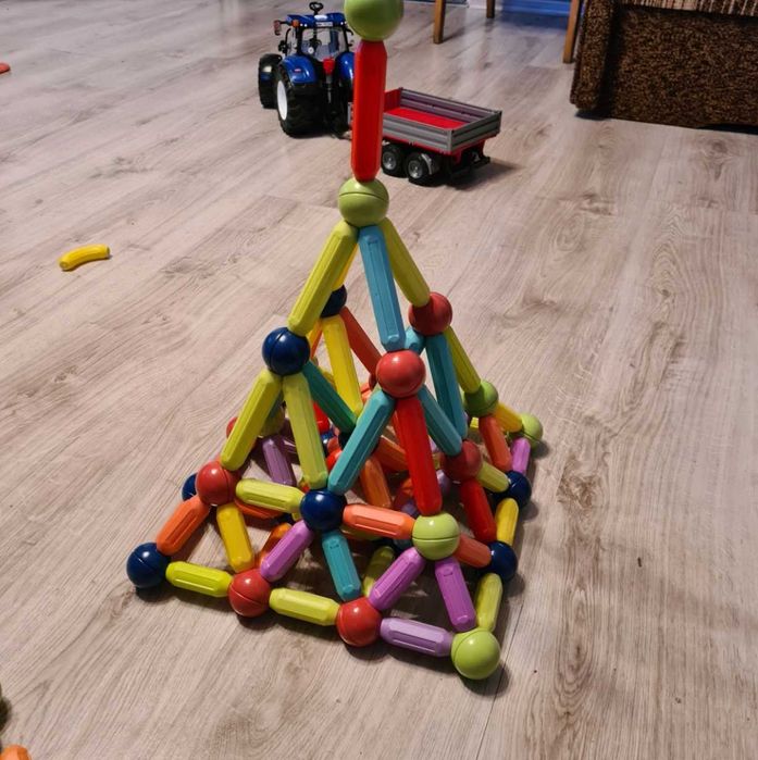 Na Prezent Duże klocki Magnetyczne 3D 120 el Konstrukcyjne Dla Dzieci