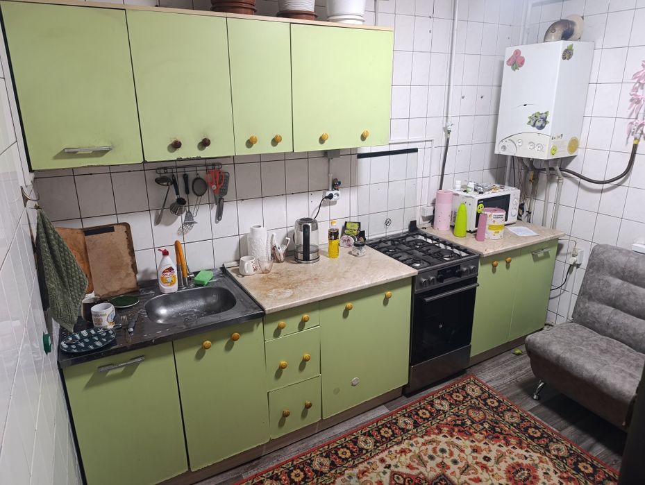 Продам Кухню б/у.