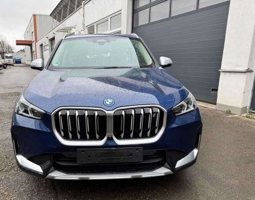 Розборка капот бампер фари двері четверть BMW U11 X1 IX1 колір C1M