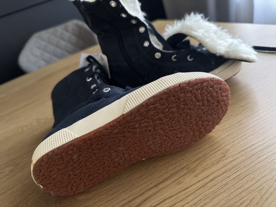 Buty suprega nowe z futerkiem ciepłe trampki 31
