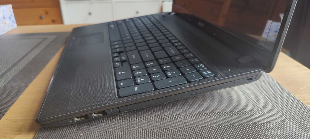 Acer 5742 - 15,6 cala - Core i5 4x3,20 GHz -6GB Ram -240GB SSD - Win10