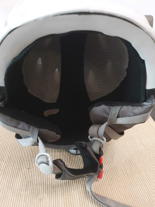 Capacetes de esqui e snowboard  - promoção de fim de temporada