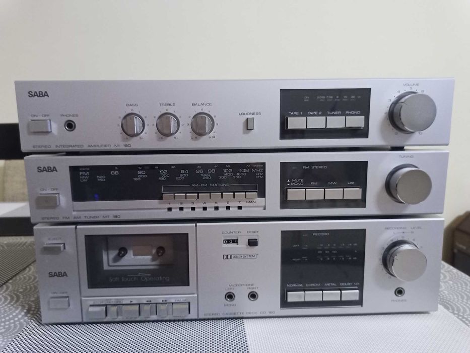 Wieża vintage  stereo lata 80 + gramofon  stan bdb
